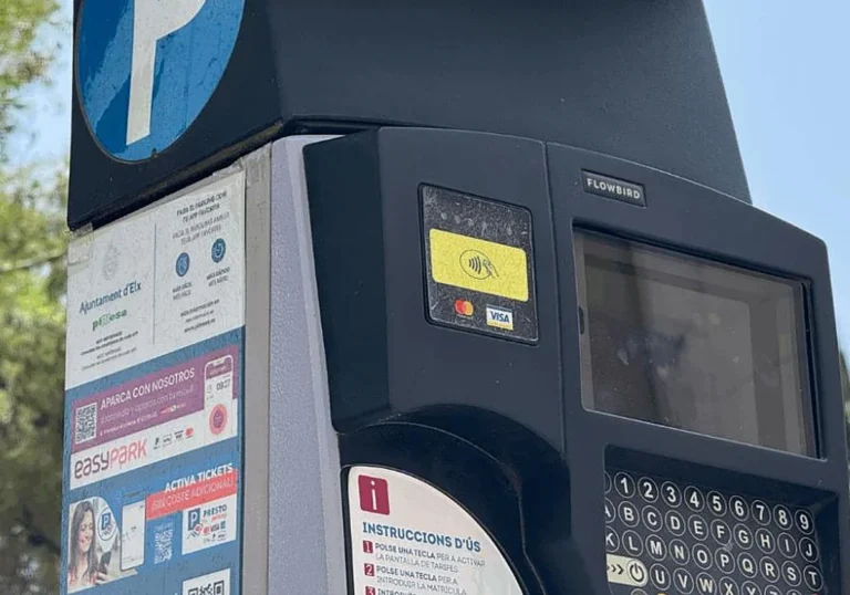 ¡Aparcamiento gratis en Elche durante agosto! Zona azul sin coste