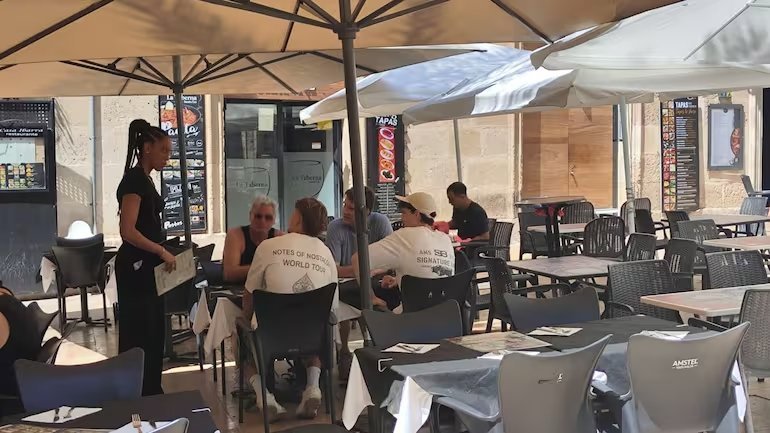 Hoteleros de Alicante y Tabarca alertan de insalubridad, suciedad e inseguridad y reclaman medidas urgentes para mejorar las calles y los espacios públicos
