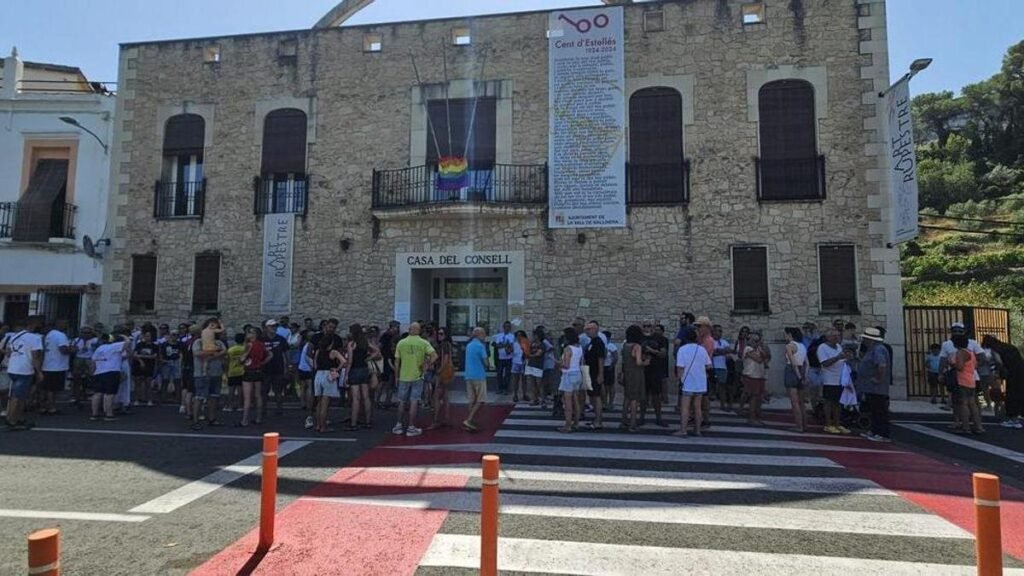 Denuncian una brutal agresión homófoba a un grupo de niñas de 14 años en Benialí al grito de «Viva Franco» y «bolleras»