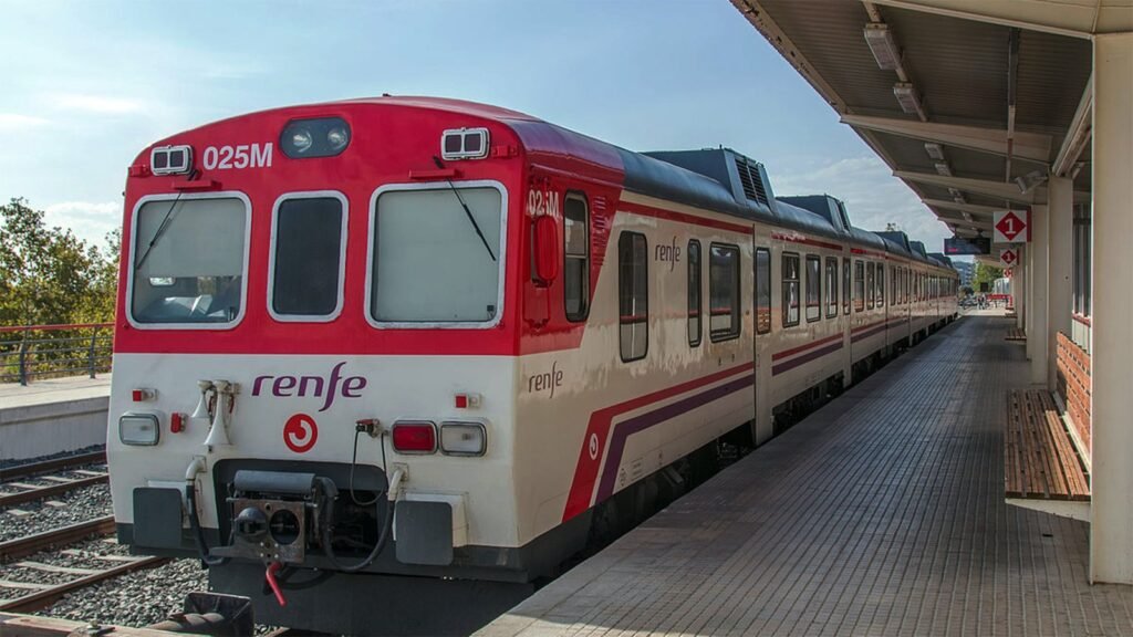 Trenes especiales de Renfe para la Nit de L'Albà en Elche
