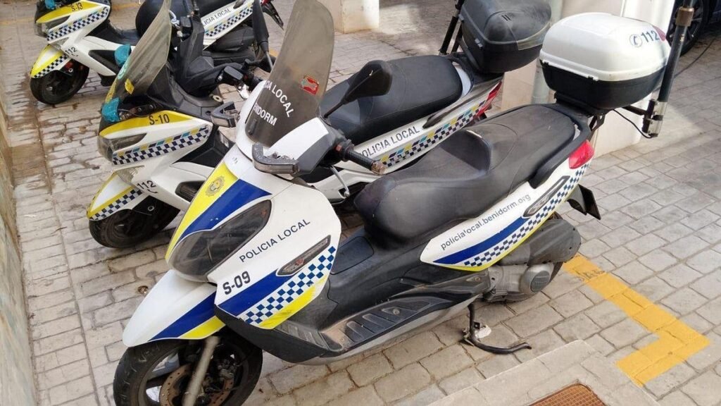 Benidorm renovará la flota de la Policía Local con ocho motos, diez scooters y un nuevo furgón
