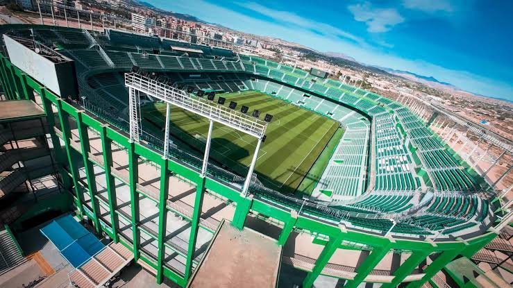 El Martínez Valero se prepara para un lleno ante la visita del Barça