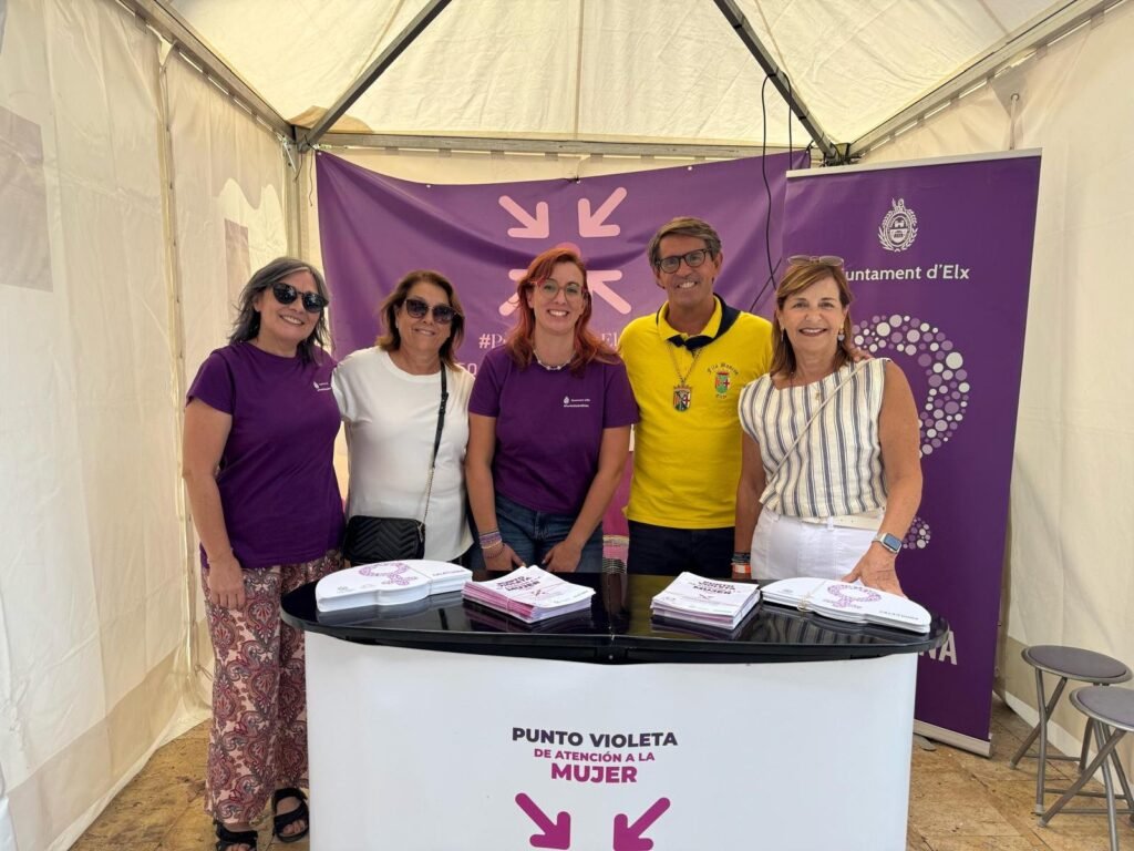 Los Puntos Violeta de Elche atienden a más de 6.300 personas y realizan 35 intervenciones durante las fiestas