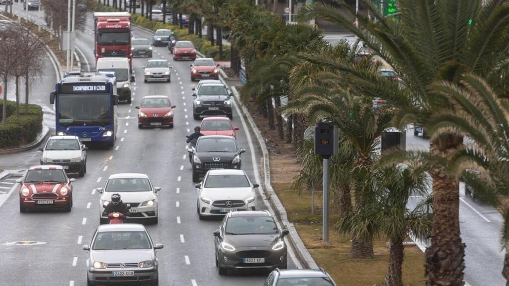 Alicante admite carencias en el transporte público y sitúa la avenida de Dénia como eje clave de su futuro