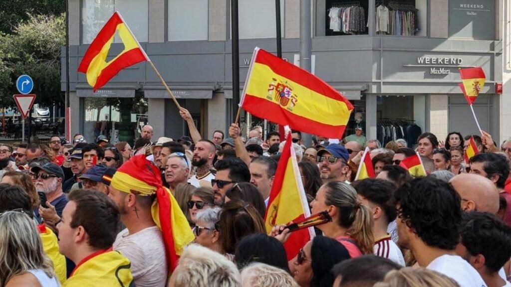 Alicante se moviliza en apoyo a Ceuta con una concentración este miércoles frente al Ayuntamiento