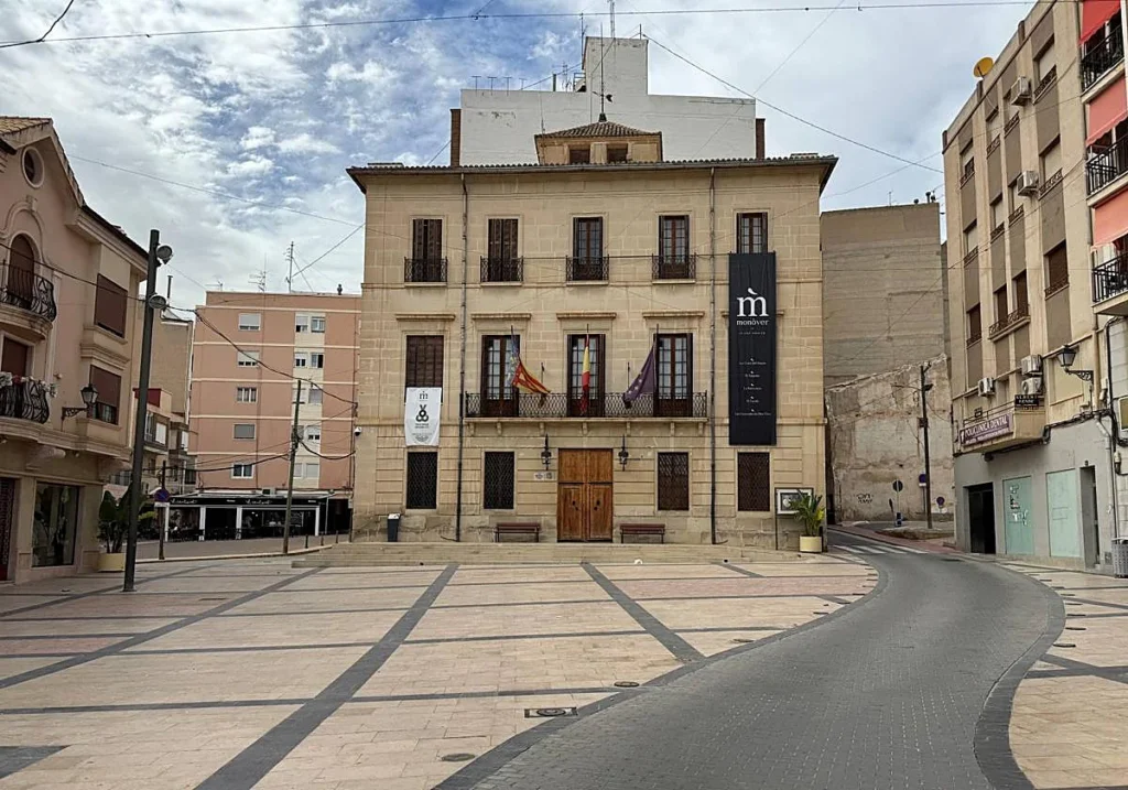 Monóvar no hará manifestación en apoyo a Ceuta por decisión del alcalde, que busca «no alimentar la polarización política»
