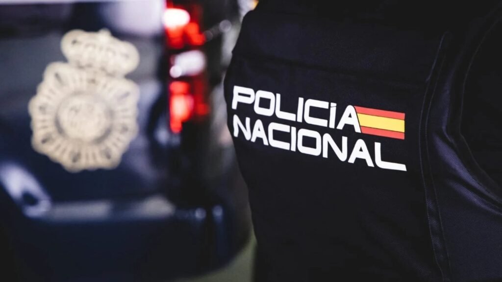 Robo con violencia a una mujer en Alicante. Robaron 52.000 euros y 4 detenidos