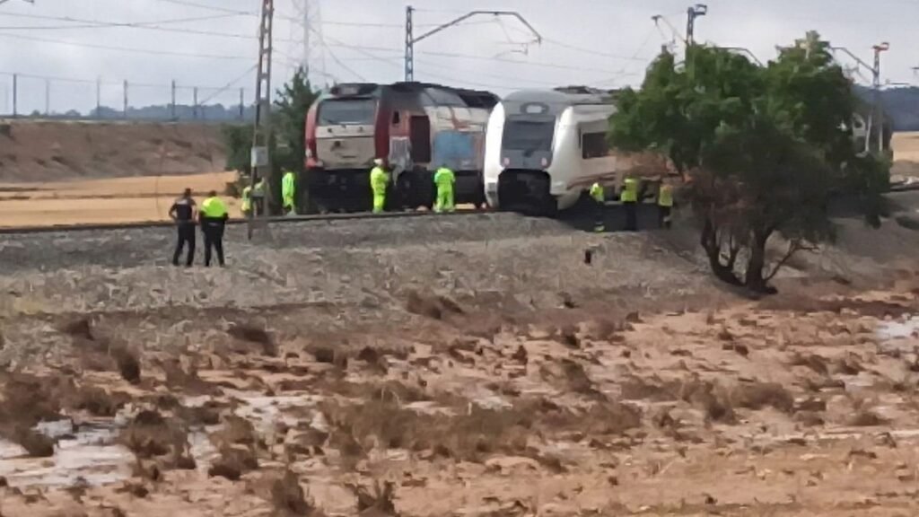 Tormenta y cortes de tren marcan la actualidad alicantina.