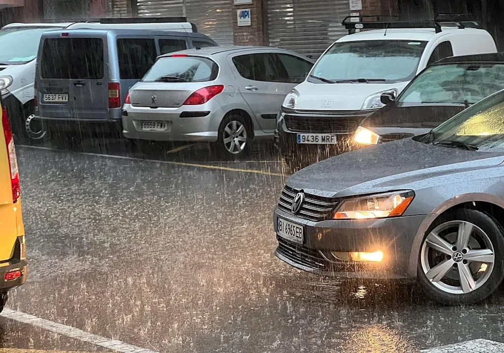Cierran parques por tormenta en Alcoy, Villena y Elda