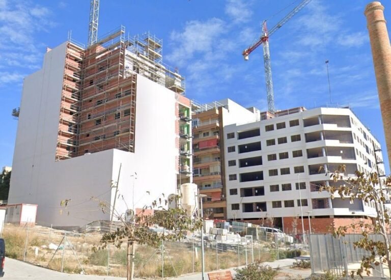 Alicante aprueba el plan urbanístico que prevé 42.000 viviendas, seis parques y un tercer hospital