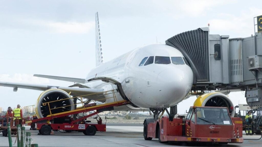 El aeropuerto de Alicante-Elche estrena conexión directa con Chisináu, la capital de Moldavia