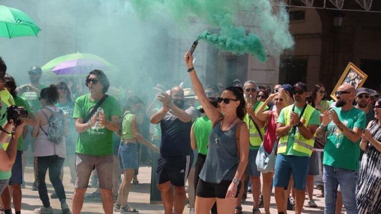 El profesorado volverá a movilizarse en Alicante al comienzo del nuevo curso escolar
