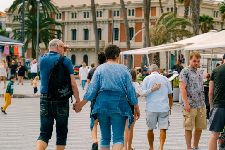 Alicante bate un nuevo récord con más de 655.000 residentes nacidos en el extranjero y roza los 2,1 millones de habitantes