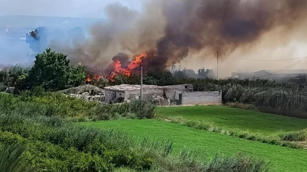 El pirómano de Albatera vuelve a actuar y provoca su quinto incendio en tres meses