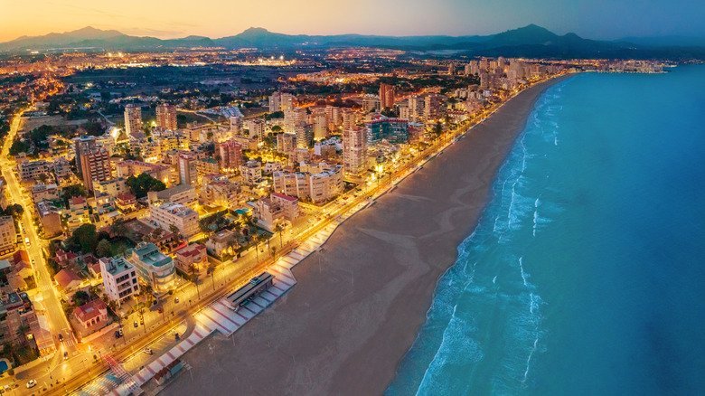 Vivienda en Alicante: piden frenar a no residentes