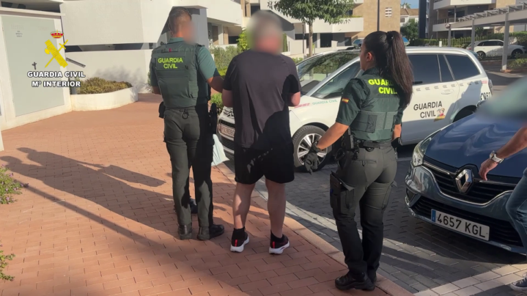 Detenido en Orihuela Costa uno de los fugitivos más buscados del Reino Unido con 22.000 euros y documentos falsos