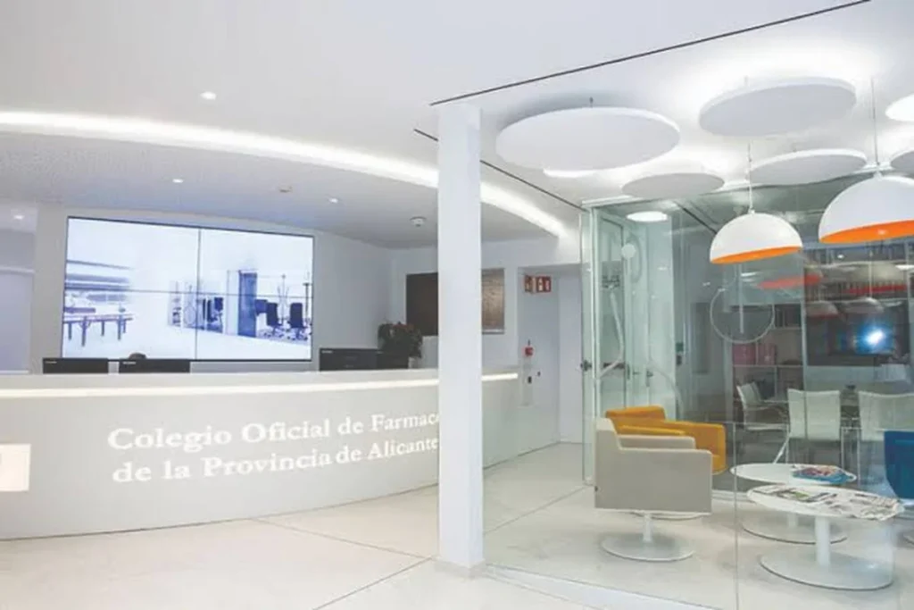 Alicante, Elche y Benidorm celebran el Día del Farmacéutico con donaciones de sangre y consejos sanitarios