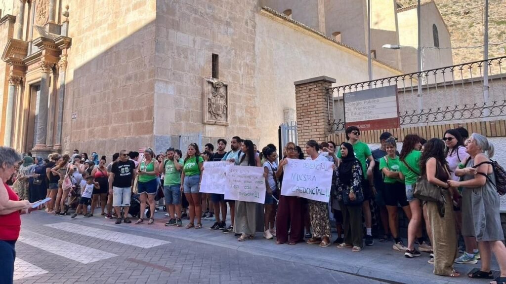 Los 302 alumnos del Virgen de la Puerta de Orihuela se trasladan al IES Las Espeñetas mientras construyen su nuevo colegio