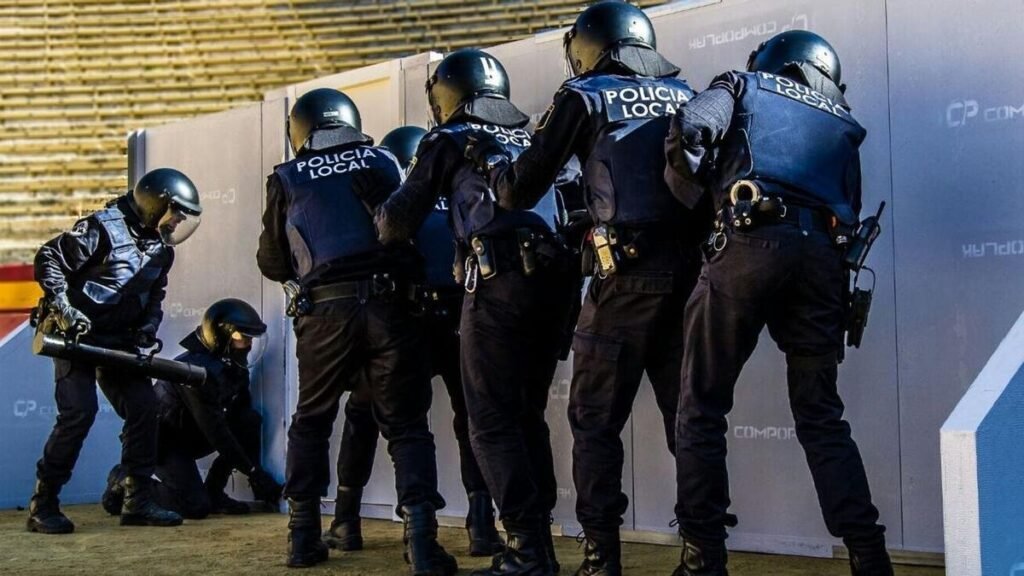 Las quejas vecinales destapan un punto de droga en Torrevieja: 14 detenidos y cuatro pisos desmantelados
