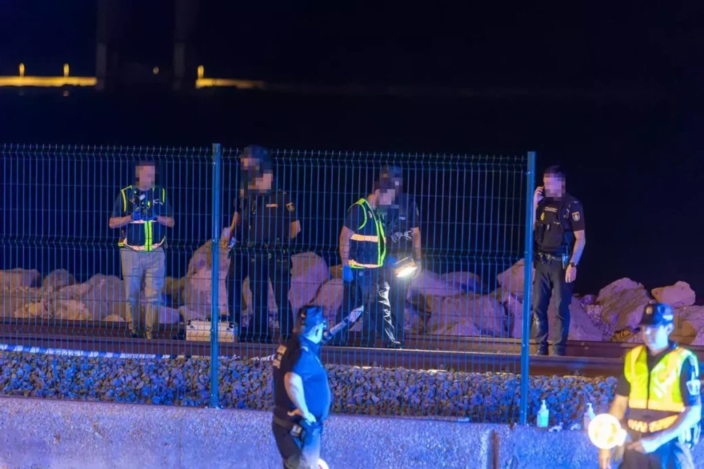 Un hombre pierde una mano y sufre graves heridas tras ser arrollado por un tren en San Gabriel, Alicante