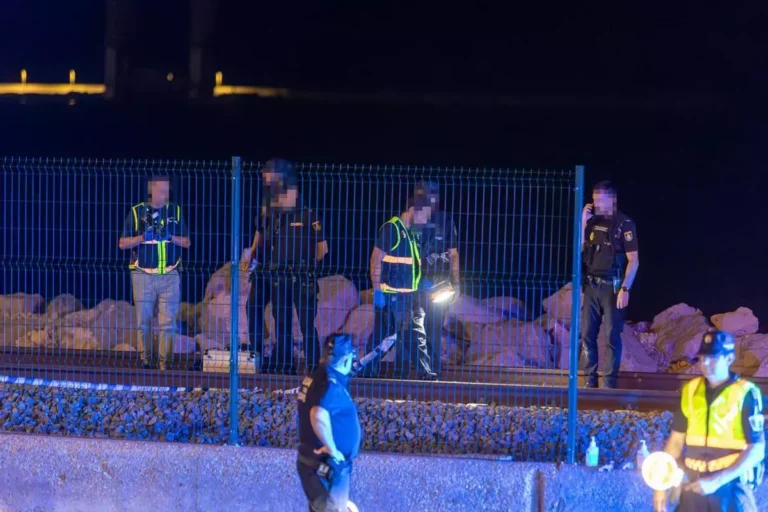 Un hombre pierde una mano y sufre graves heridas tras ser arrollado por un tren en San Gabriel, Alicante