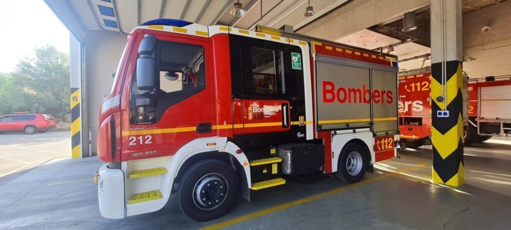 Incendio en un noveno piso de Benidorm deja cuatro intoxicados por humo
