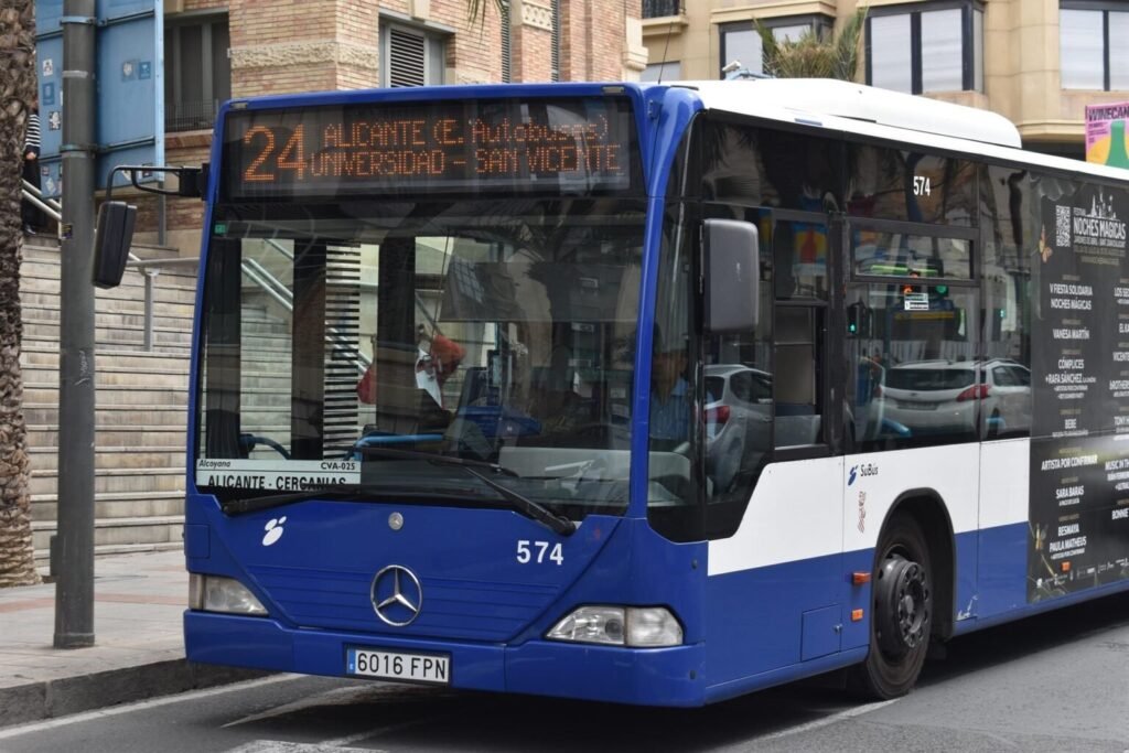 Los autobuses interurbanos de Alicante vuelven a la huelga este jueves por las averías y las condiciones laborales