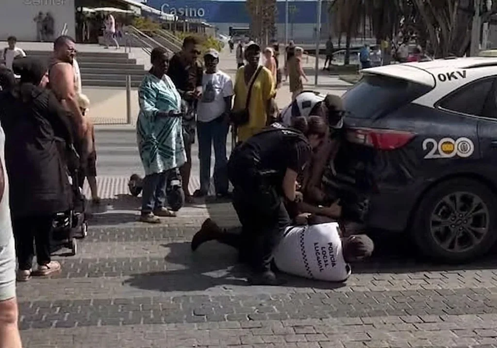 Detenido en Alicante tras agredir a varios policías y enfrentarse violentamente a los agentes