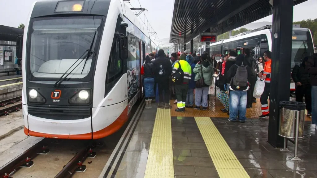 Muere una mujer de 74 años tras ser atropellada por el TRAM en Villajoyosa, Alicante