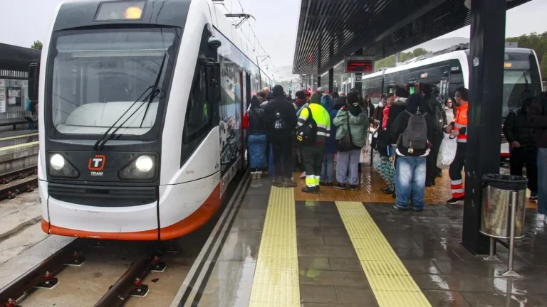 Muere una mujer de 74 años tras ser atropellada por el TRAM en Villajoyosa, Alicante