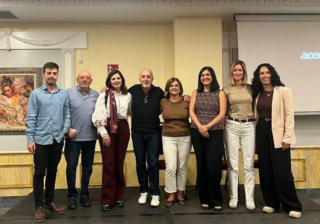 Villena combate la soledad de los mayores con un programa de salud emocional y ejercicio físico
