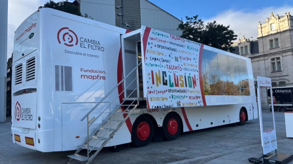 Alicante invita a romper prejuicios sobre la discapacidad con una experiencia inmersiva gratuita
