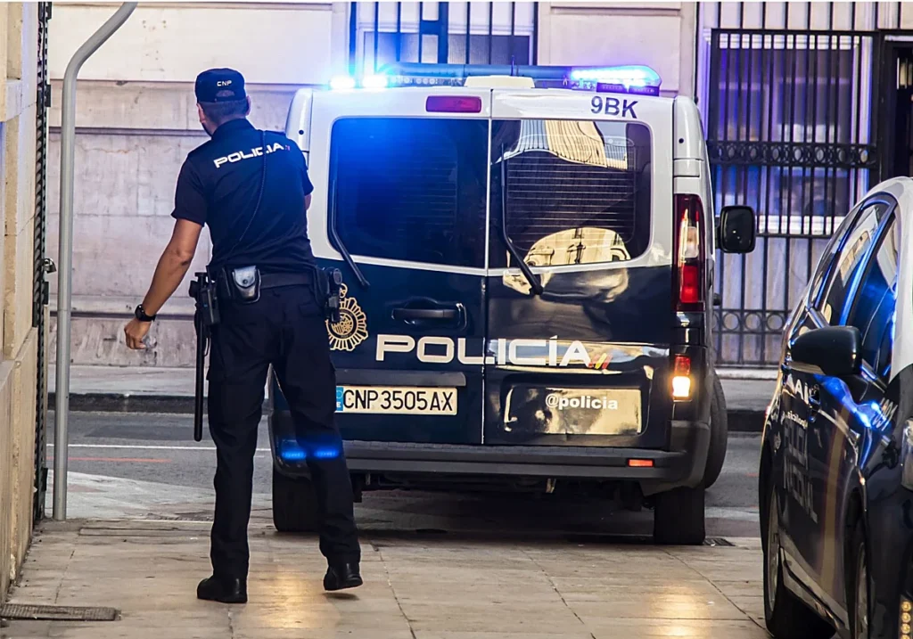 Detenido por amenazar de muerte a una testigo para silenciarla en un juicio en Alicante