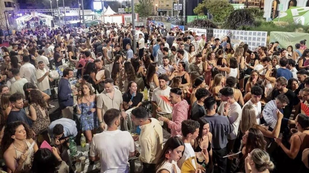 Las Hogueras piden menos trabas y más accesibilidad para mejorar la convivencia en Alicante