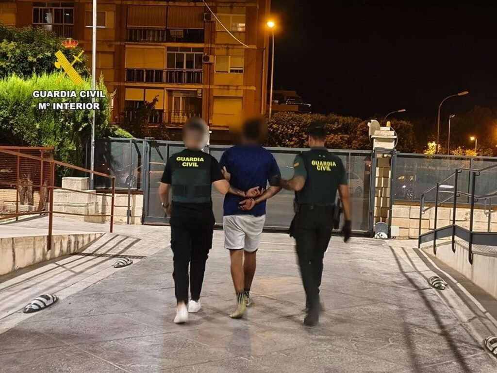 Detenido por robar dos veces en la misma gasolinera